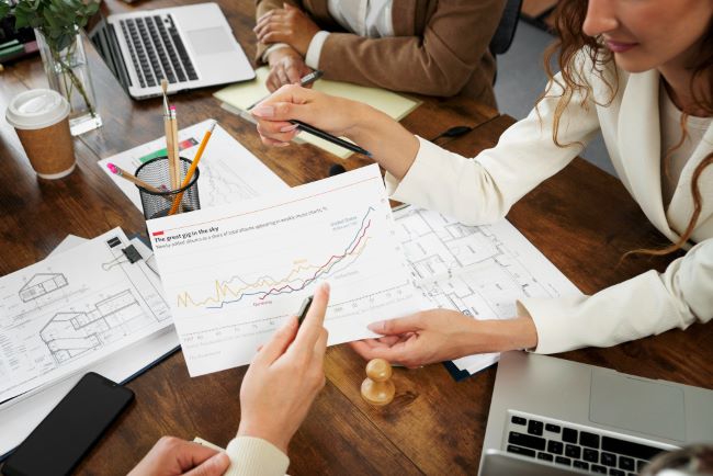 Como envolver a diretoria de negócios na implementação de novas tecnologias: uma abordagem para a gestão de mudanças organizacionais