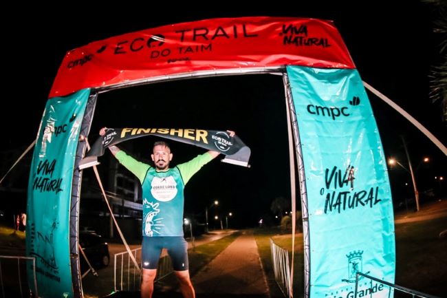 Com o apoio da CMPC, uma supermaratona de 100 km congrega atletas em Rio Grande