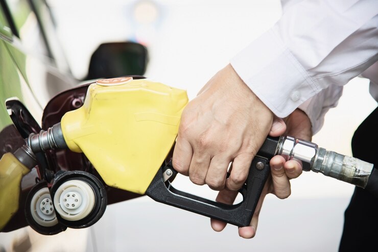 Edenred Ticket Log indica estabilidade no preço do diesel comum e uma redução de 0,16% no tipo S-10 em fevereiro