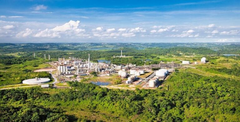 Dow lança solução de soda cáustica com menor pegada de carbono e energia renovável