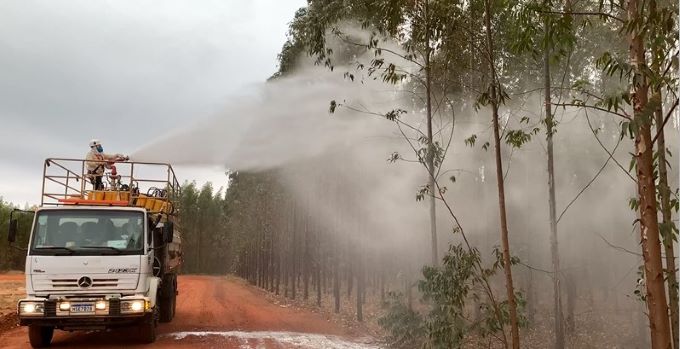 Com mais de 700 brigadistas dedicados, Suzano intensifica ações de prevenção e combate a incêndios florestais em MS