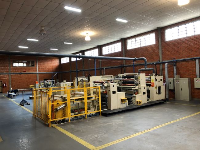 Com R$ 8 milhões investidos, empresa paranaense revoluciona o mercado de papel com tecnologia asiática