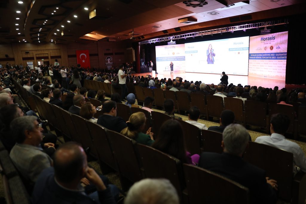 Espírito Santo recebe mais de 400 líderes internacionais em evento sobre sustentabilidade e tendências globais