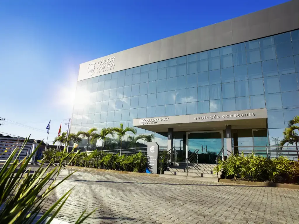 Color Química apresenta inovações sustentáveis na ABTCP 2024