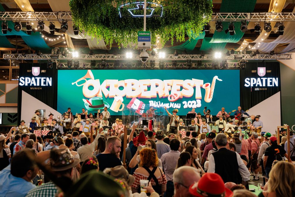 IPEL é o papel oficial da Oktoberfest Blumenau
