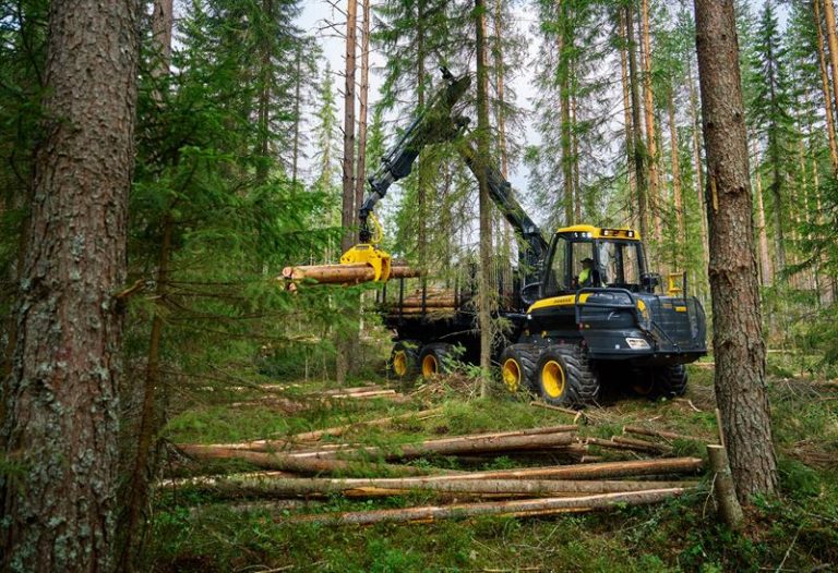 Timber leva clientes para conhecer a estrutura da Ponsse na Finlândia
