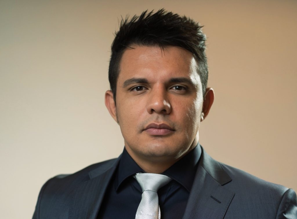 Dress Code e Comportamento em Festas Corporativas: O que o Direito Tem a Dizer?