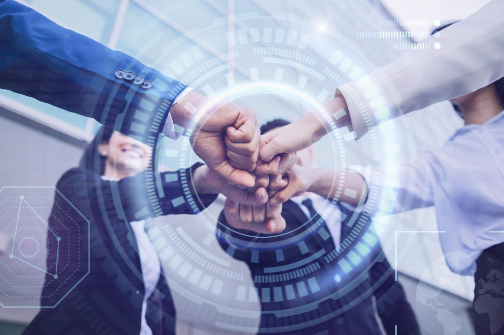 Tendências para 2025: o futuro da liderança une relações mais humanas e Inteligência Artificial