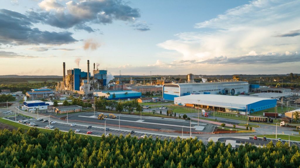 Fábrica de Papel de Três Barras da Smurfit Westrock comemora 50 anos de inovação sustentável