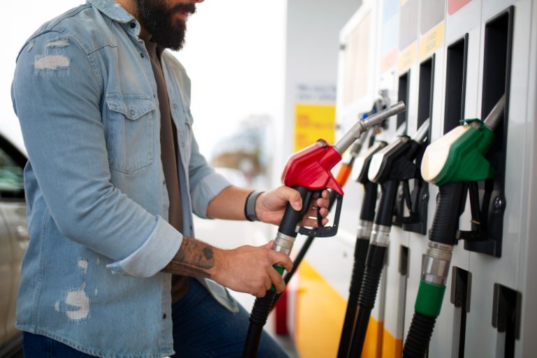 Diesel comum e S-10 começam 2025 em alta, aponta a Edenred Ticket Log