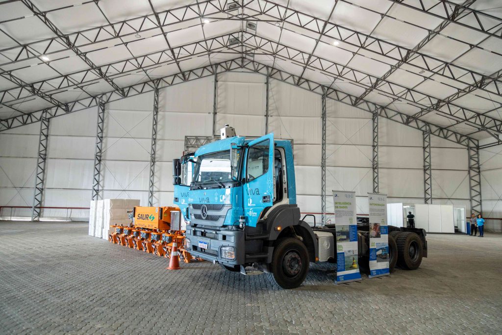 Veículo autônomo entra em operação no Portocel, pioneiro a incorporar a tecnologia no setor portuário