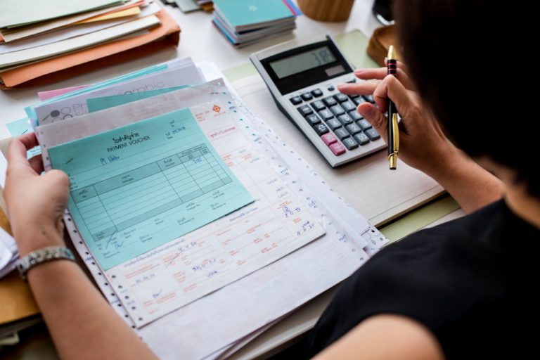 Inadimplência das empresas reduz para 10,25% em fevereiro