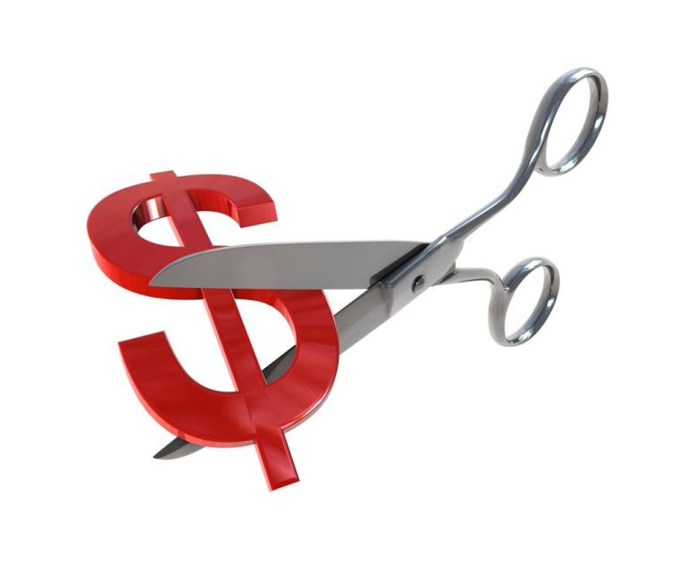 Empresas podem reduzir custos sem comprometer a operação? Especialista ensina como