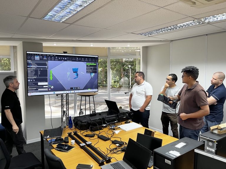 Voith Paper investe em tecnologia e capacita equipe para otimizar processos de reparo com novo scanner 3D