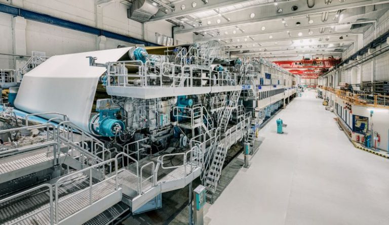 Voith coloca em operação com sucesso a XcelLine PM 11 reformada na Heinzelpaper Laakirchen