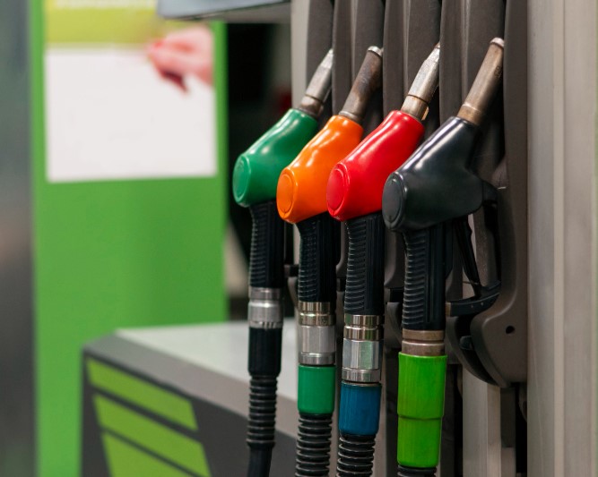Após cinco meses, preço do diesel comum volta a subir no início de julho, aponta Edenred Ticket Log