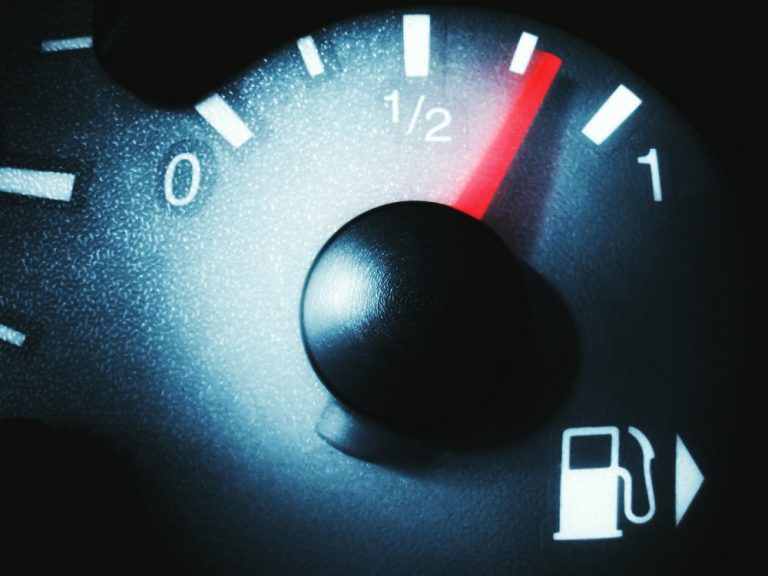 Diesel fica mais caro em agosto na comparação com julho, segundo Edenred Ticket Log