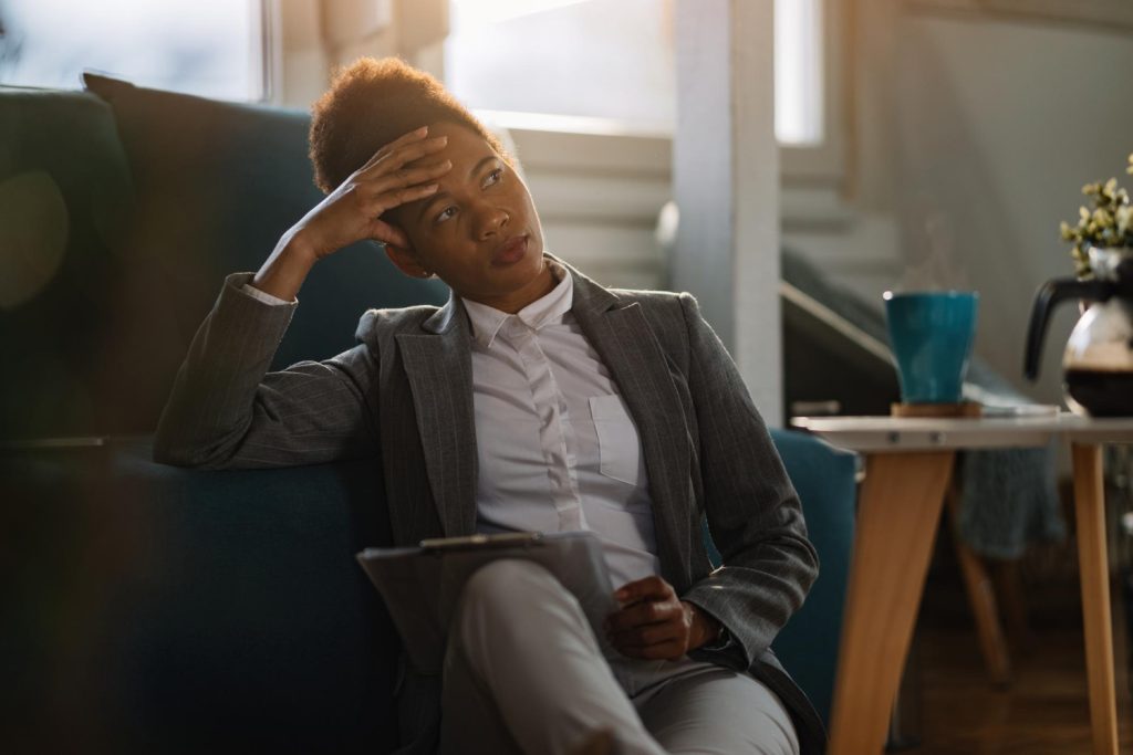 Setembro Amarelo: o peso invisível na saúde mental das mulheres que comandam negócios
