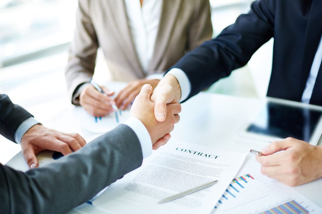 Pejotização: especialista em Direito Empresarial explica quando o modelo PJ configura vínculo trabalhista irregular