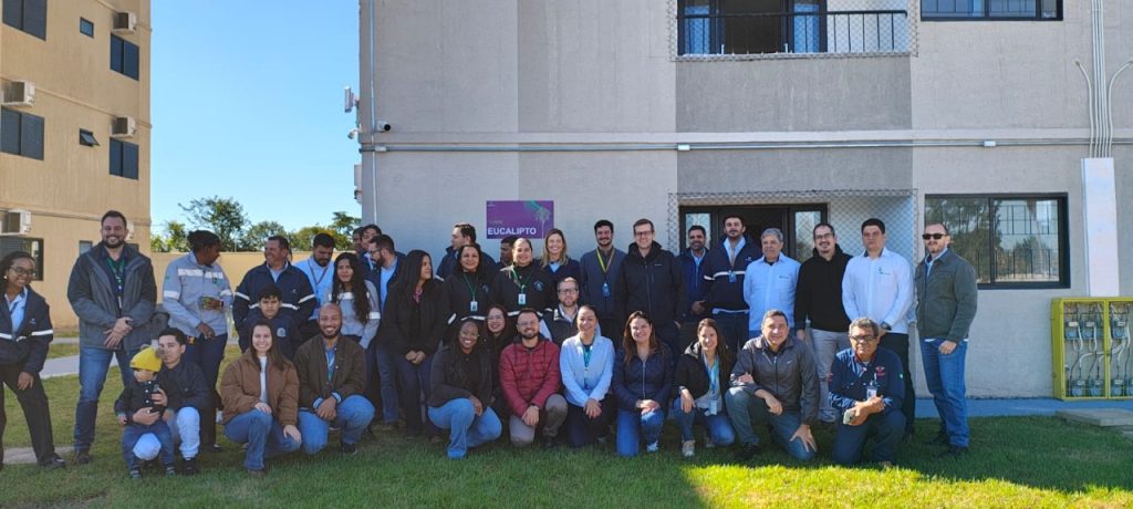 Em Ribas do Rio Pardo, Suzano transforma vidas ao entregar 80 apartamentos para colaboradores(as) da Silvicultura