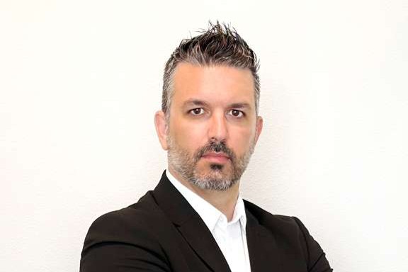 O que mantém a produtividade das grandes fábricas?