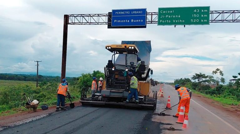 Investimentos na BR-364 vão reduzir gastos extras no transporte da safra em Rondônia, e acordo com a CNT