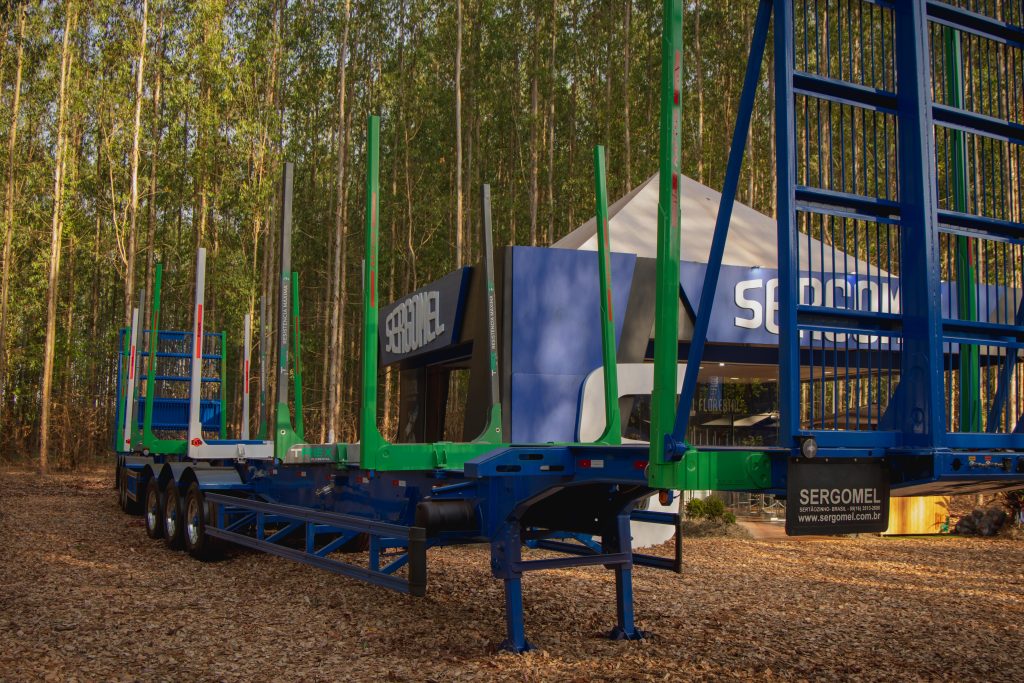 Sergomel apresenta o Super Bitrem para o segmento florestal