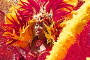Carnaval de 2026 é feriado? Advogado esclarece direitos dos trabalhadores durante o período