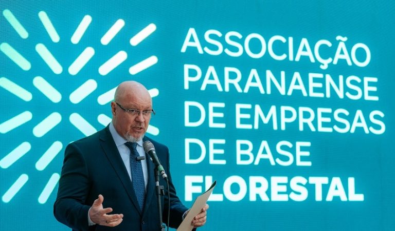 APRE Florestas acompanha as audiências de comércio exterior dos Estados Unidos e aguarda com expectativa a decisão do dia 15